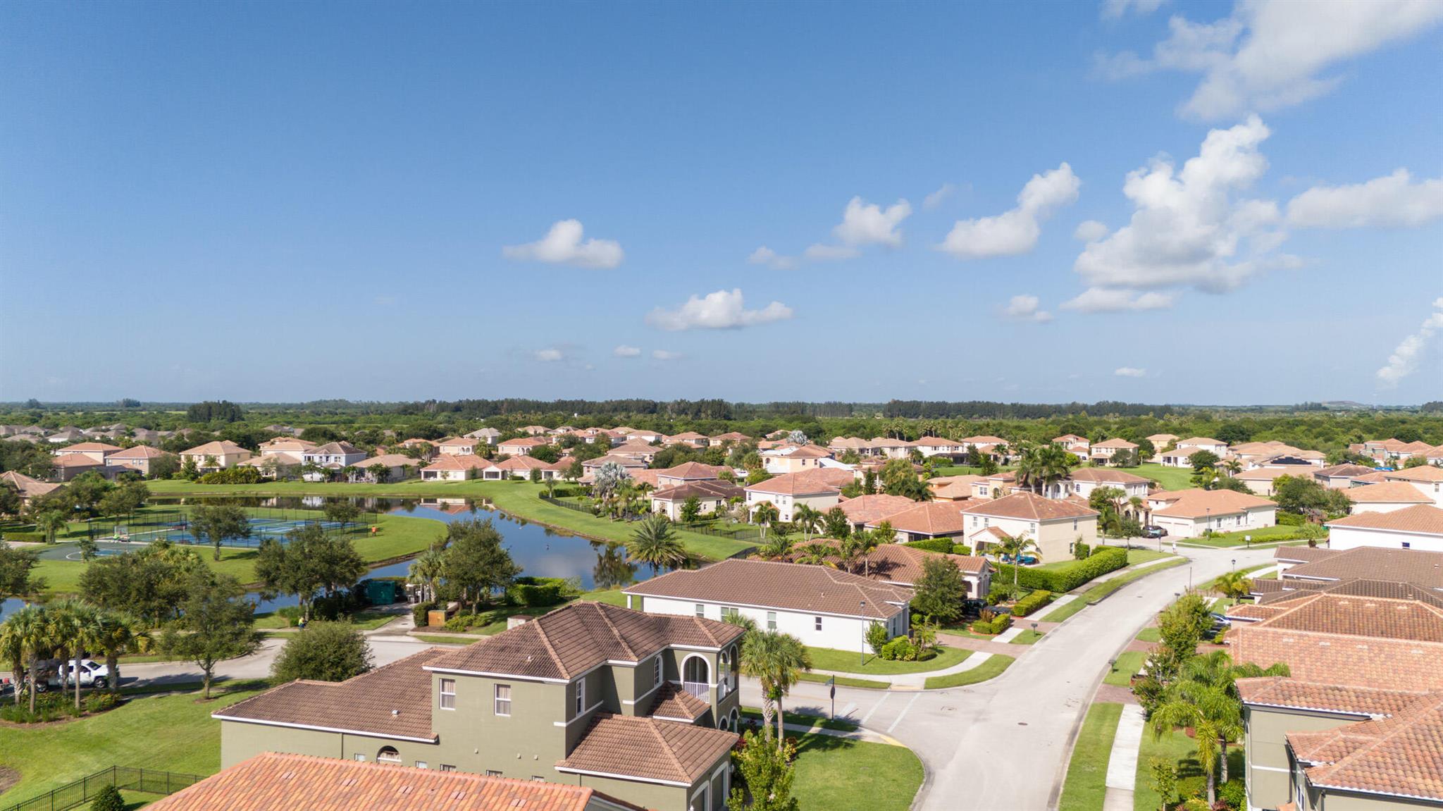 1769 Berkshire Circle SW