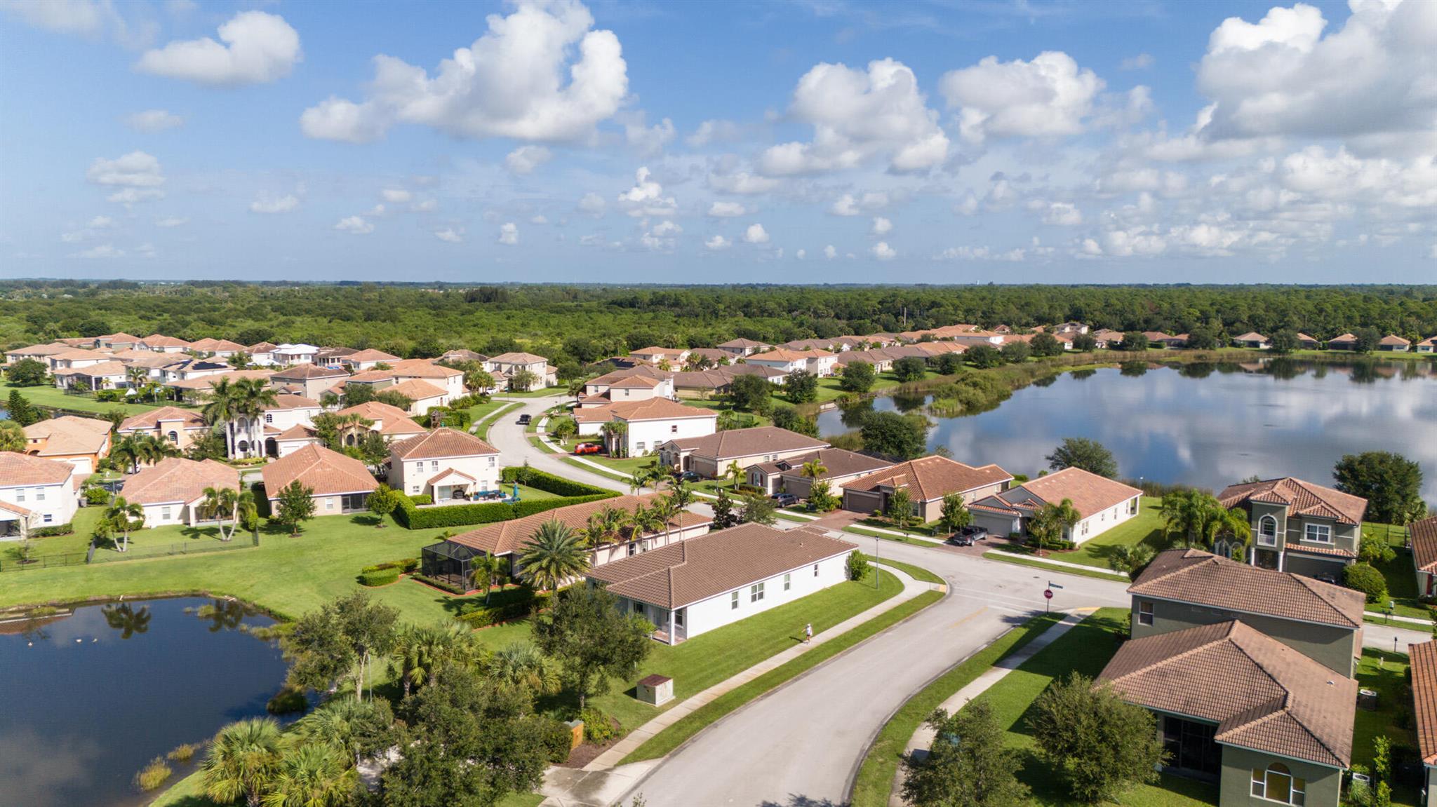 1769 Berkshire Circle SW