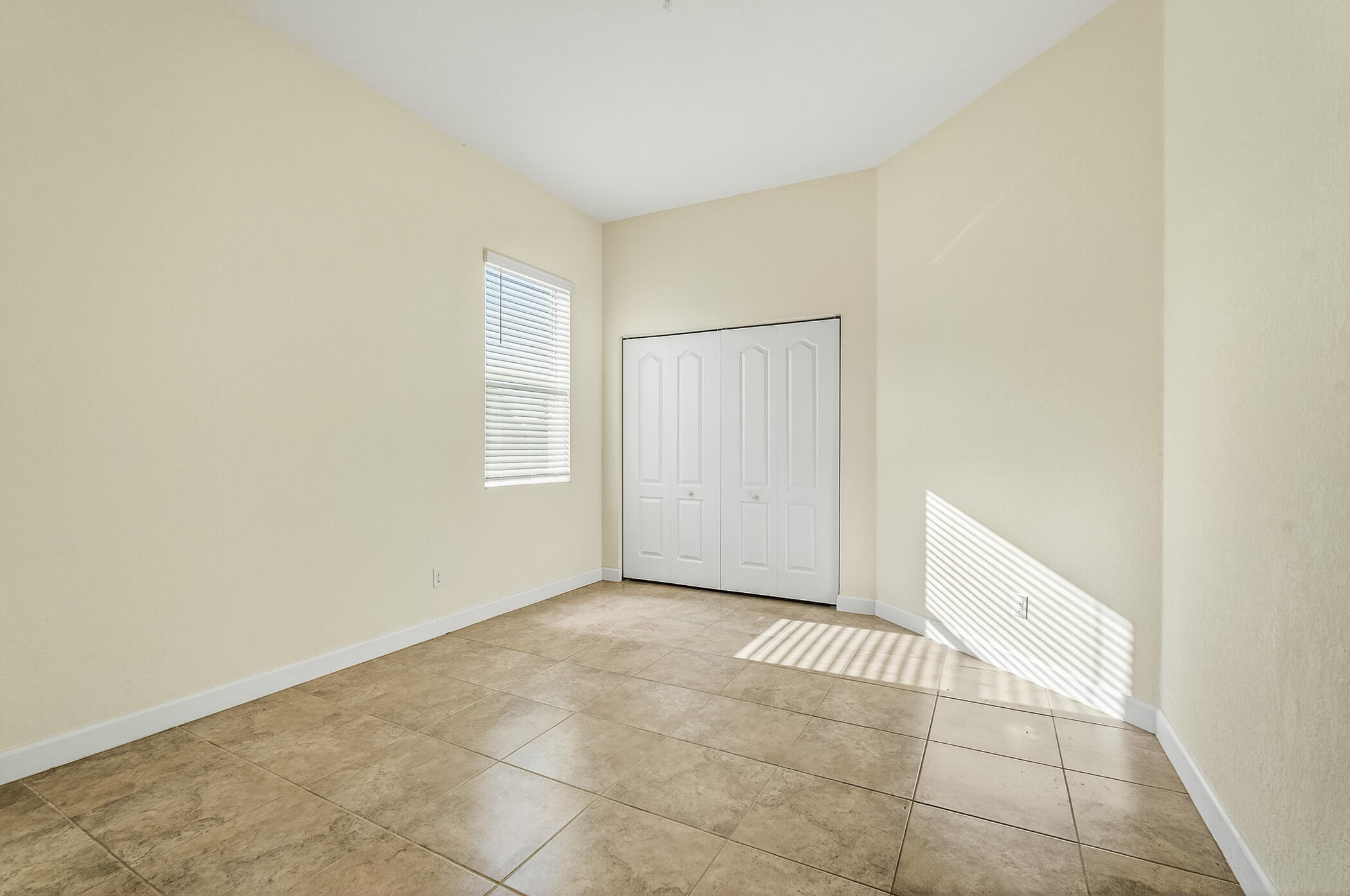 1769 Berkshire Circle SW