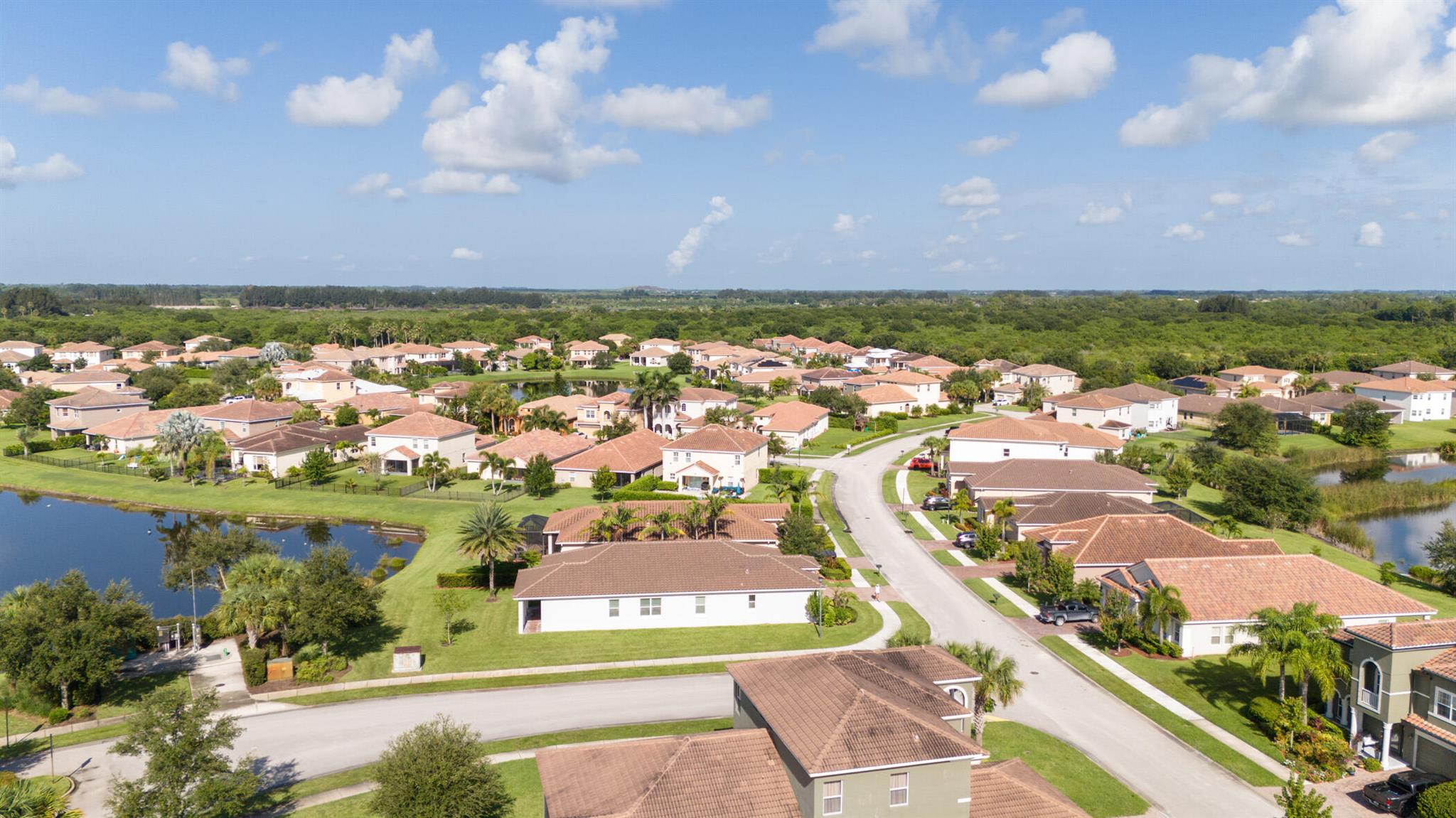 1769 Berkshire Circle SW