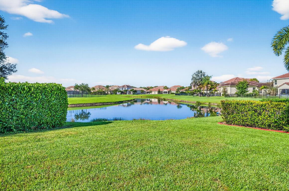 1769 Berkshire Circle SW