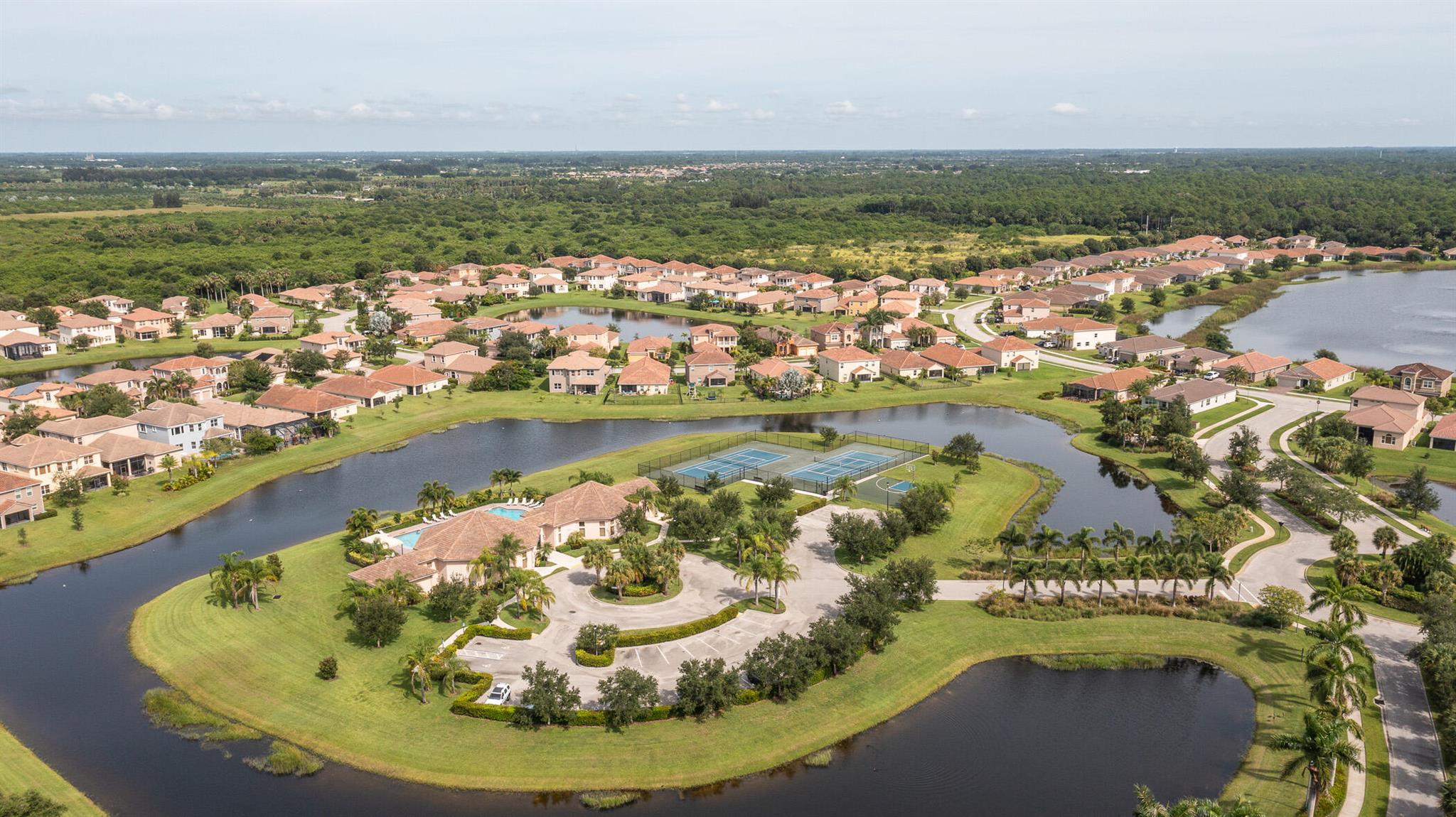 1769 Berkshire Circle SW