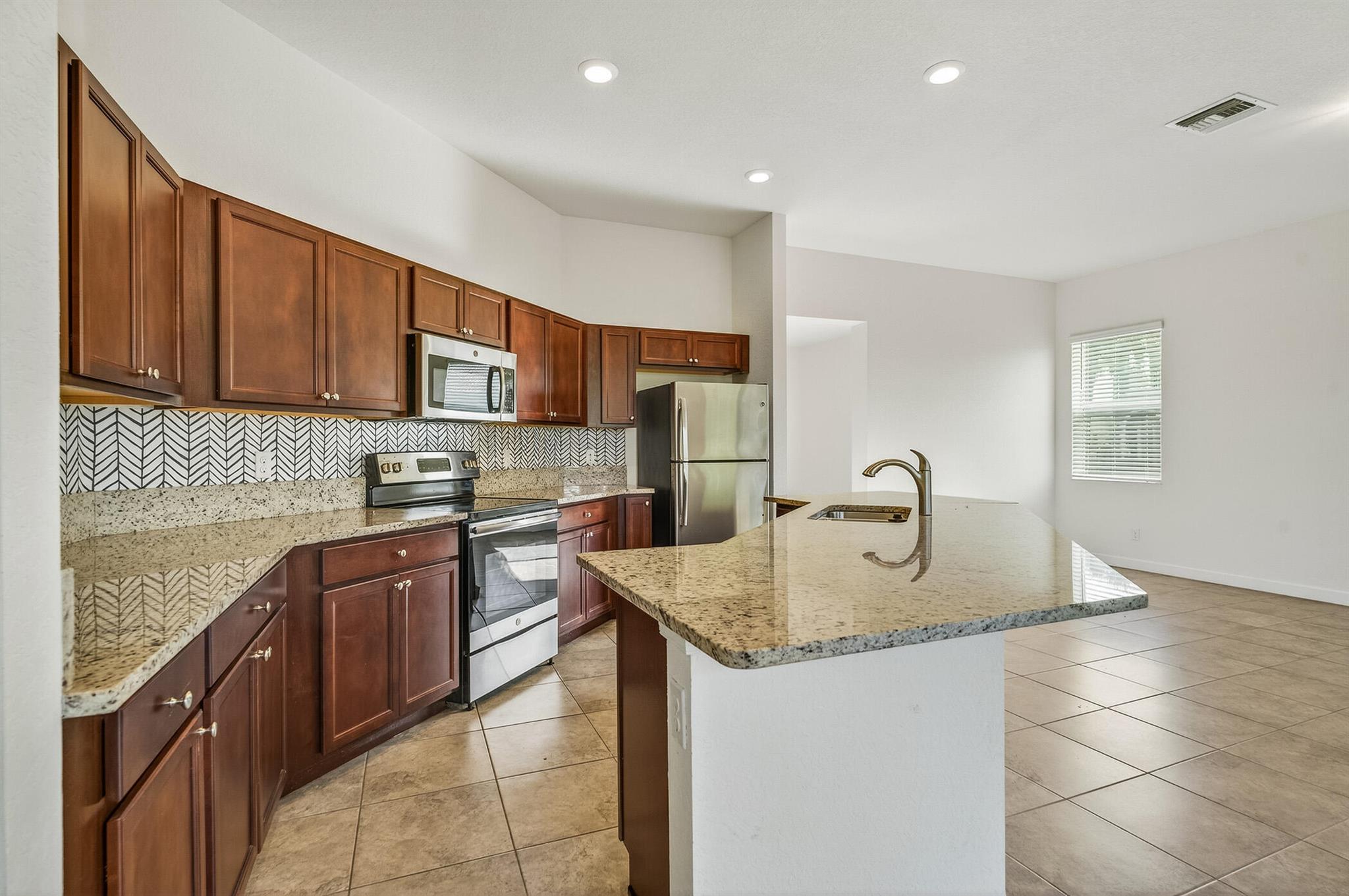 1769 Berkshire Circle SW