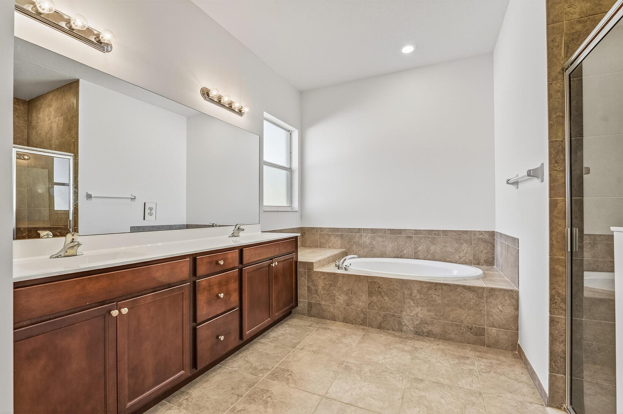 1769 Berkshire Circle SW