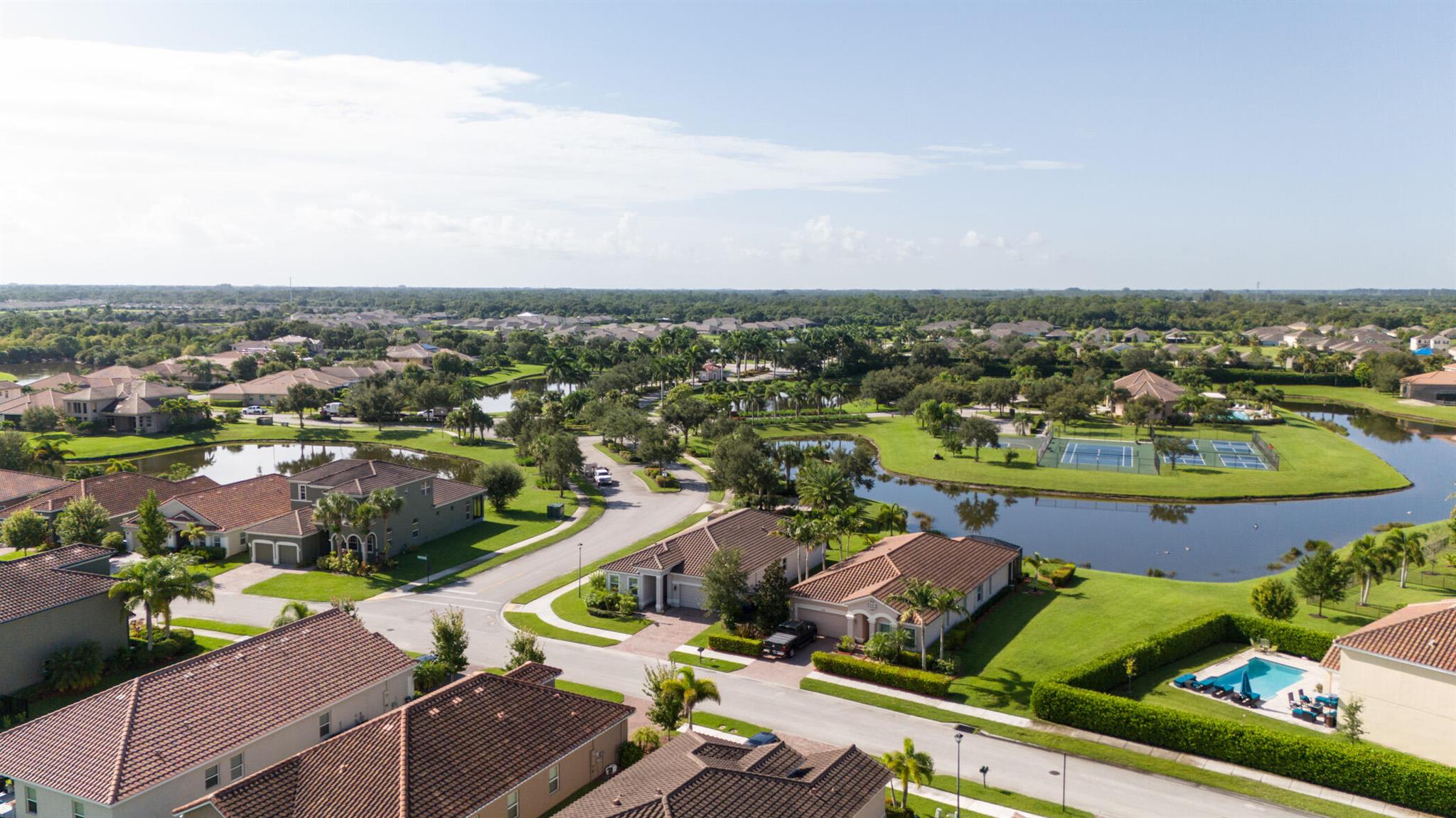 1769 Berkshire Circle SW