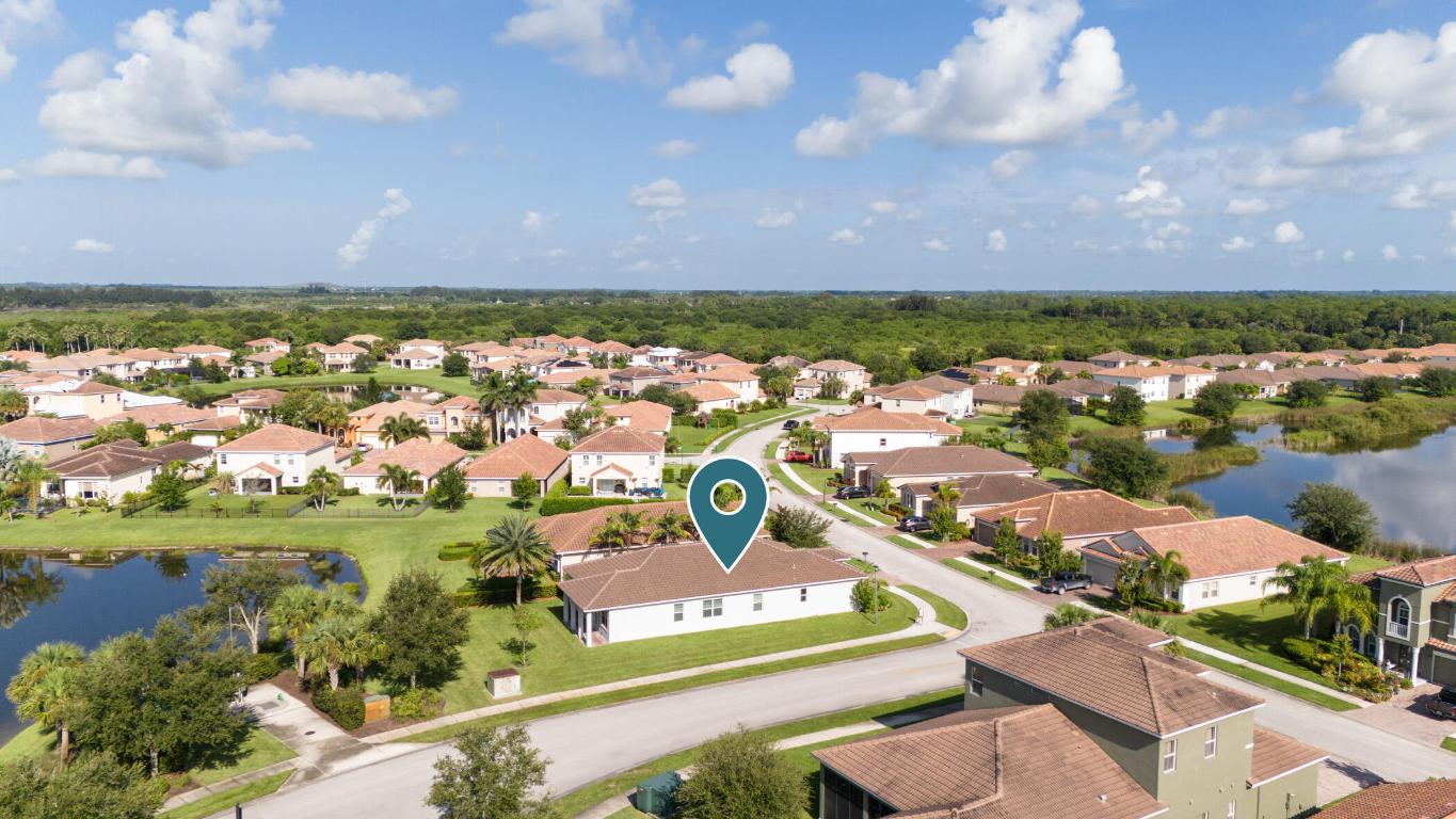 1769 Berkshire Circle SW