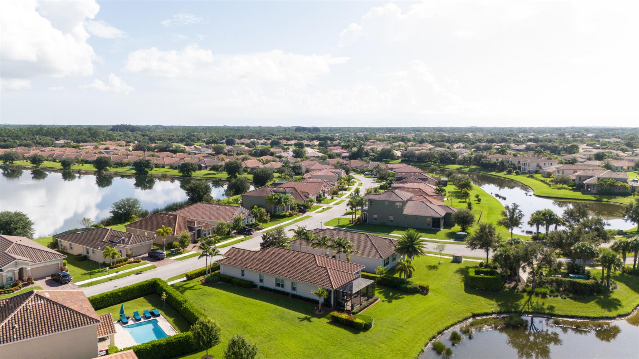 1769 Berkshire Circle SW