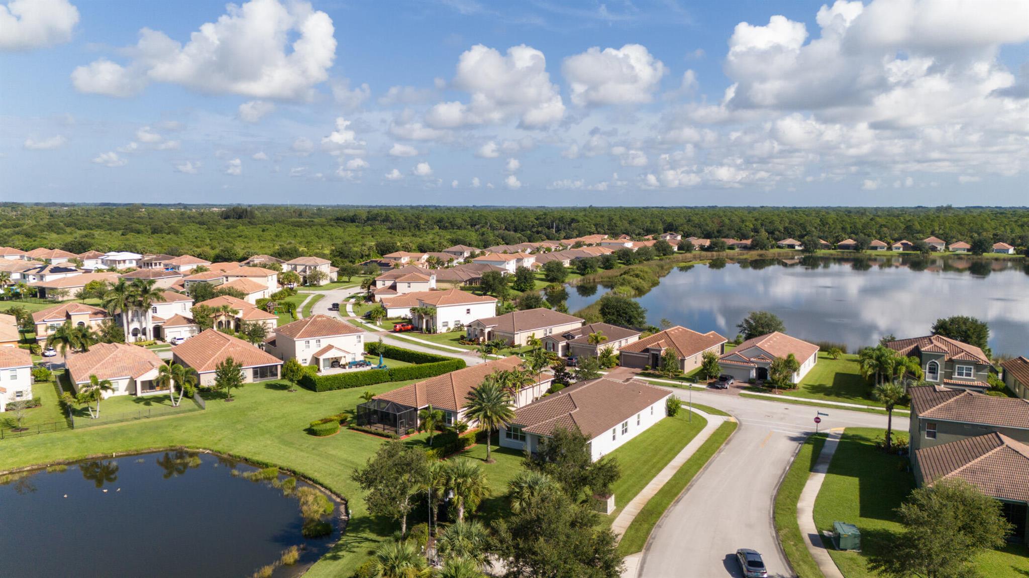 1769 Berkshire Circle SW