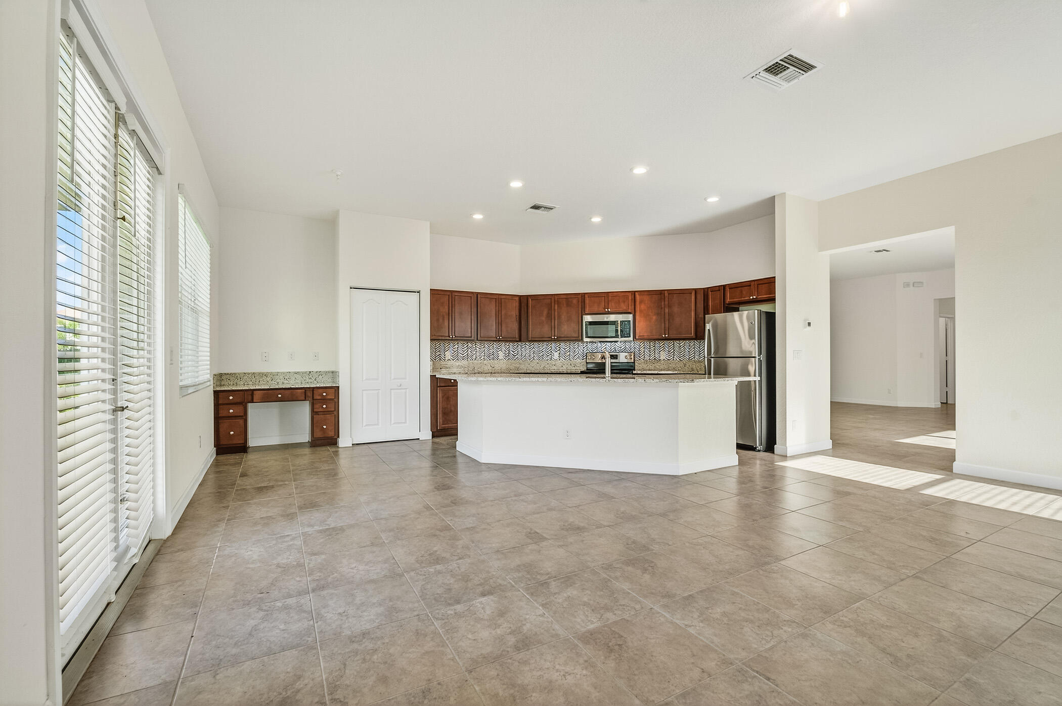 1769 Berkshire Circle SW