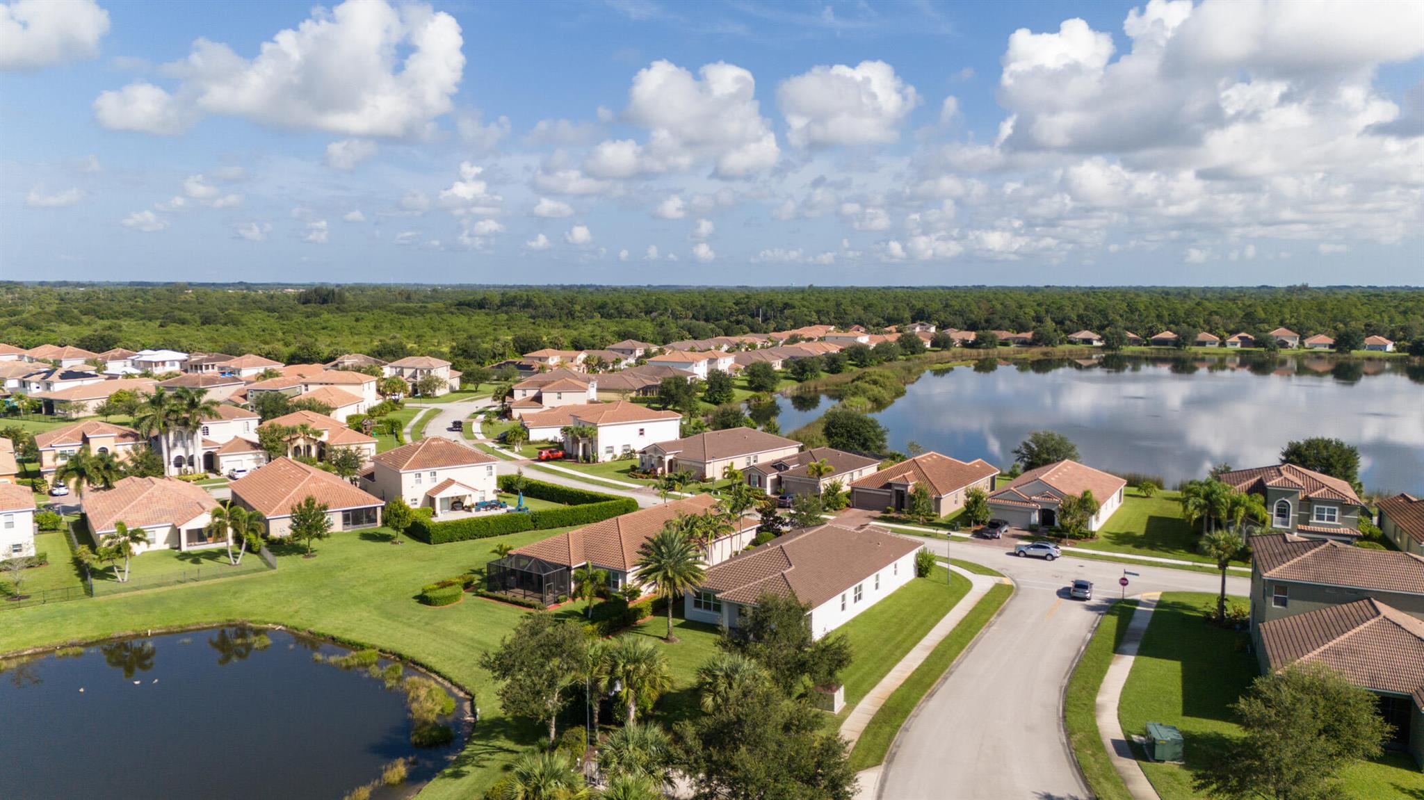 1769 Berkshire Circle SW