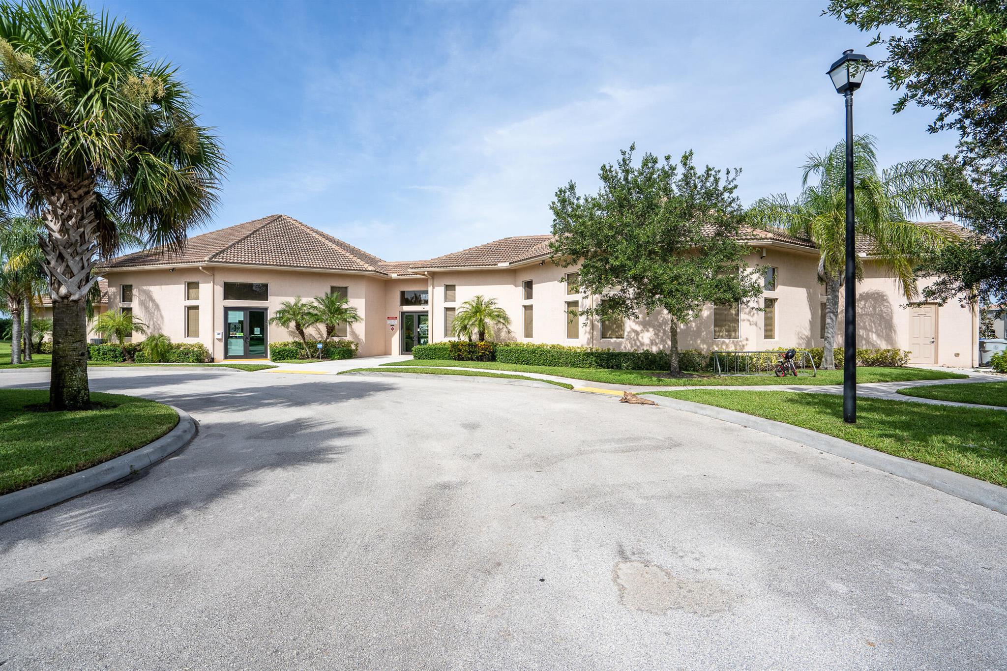 1769 Berkshire Circle SW