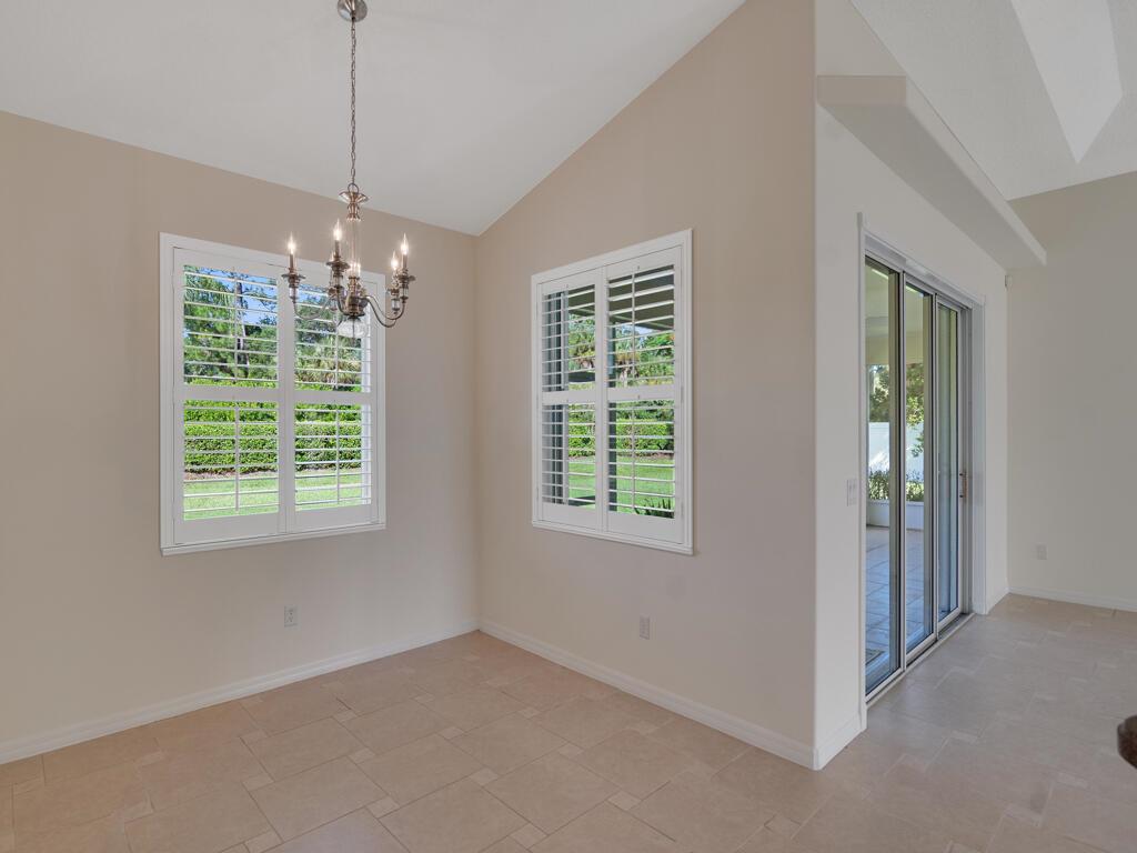 305 Bourdeaux Drive SW