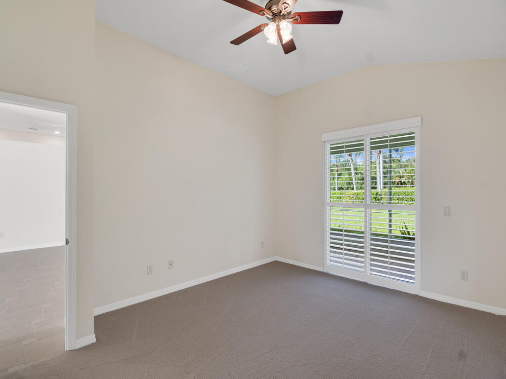 305 Bourdeaux Drive SW