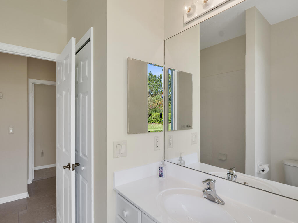 305 Bourdeaux Drive SW