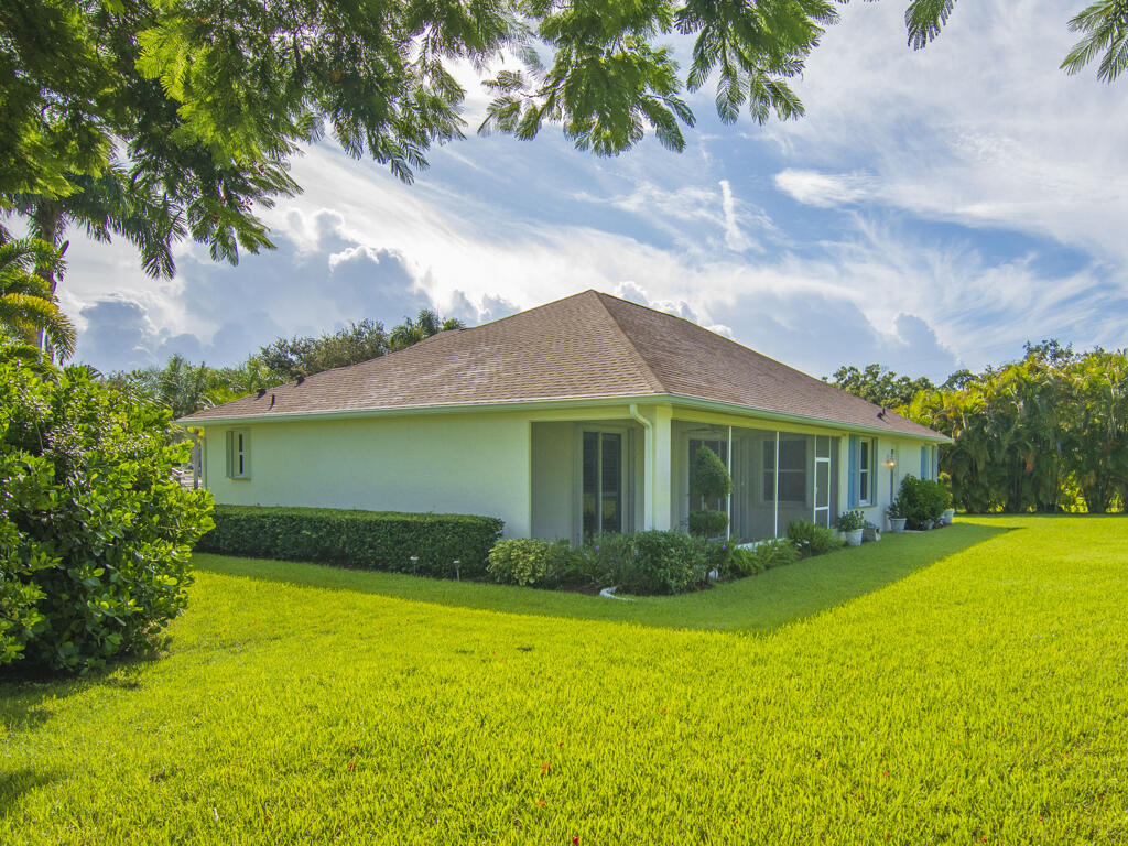 305 Bourdeaux Drive SW