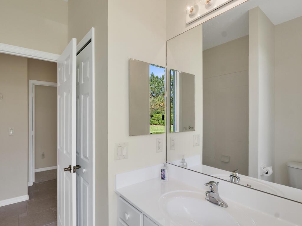 305 Bourdeaux Drive SW