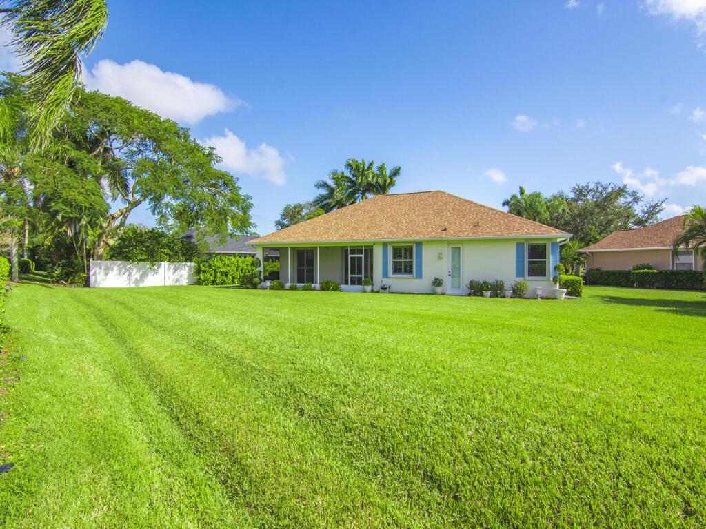 305 Bourdeaux Drive SW