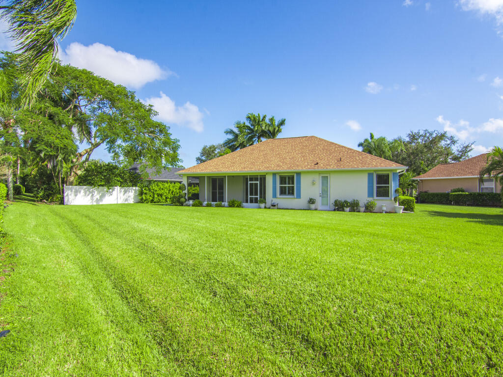 305 Bourdeaux Drive SW