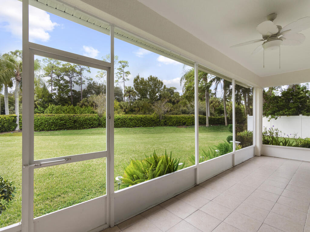 305 Bourdeaux Drive SW