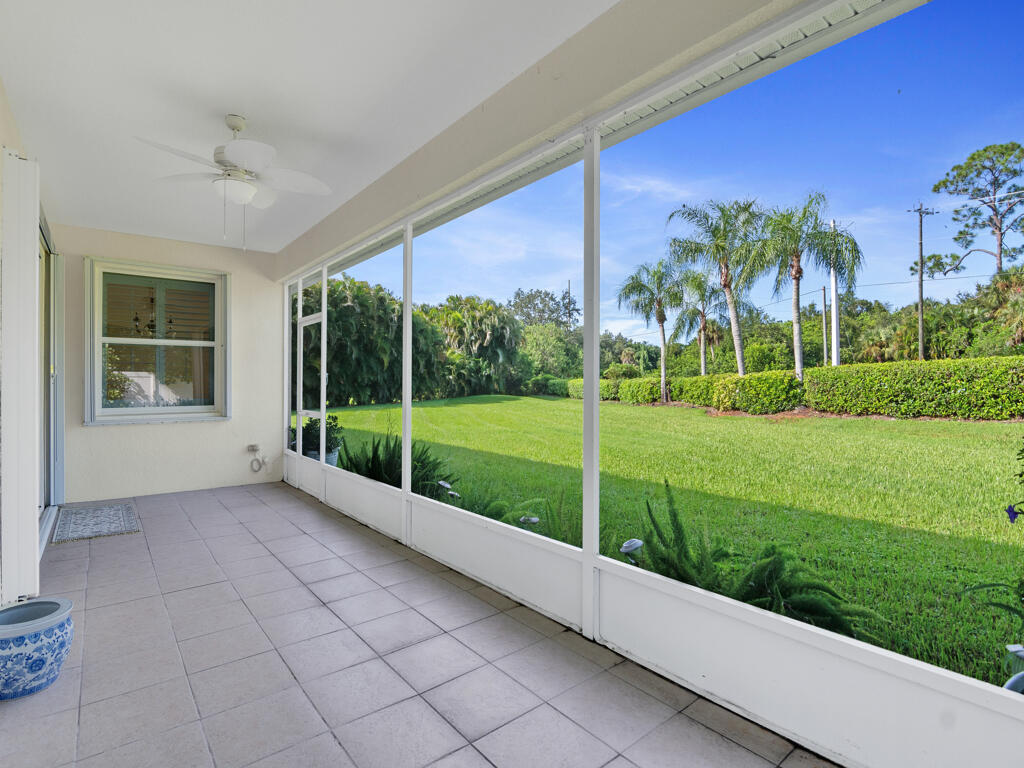 305 Bourdeaux Drive SW