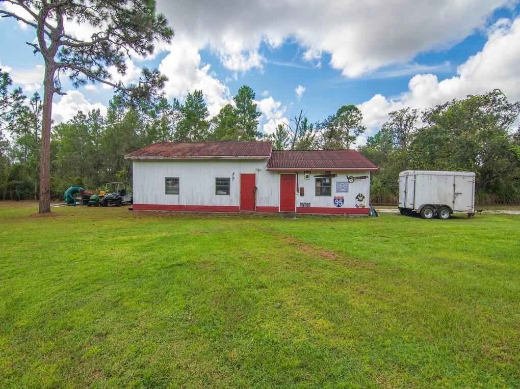 5675 Sunshine Avenue