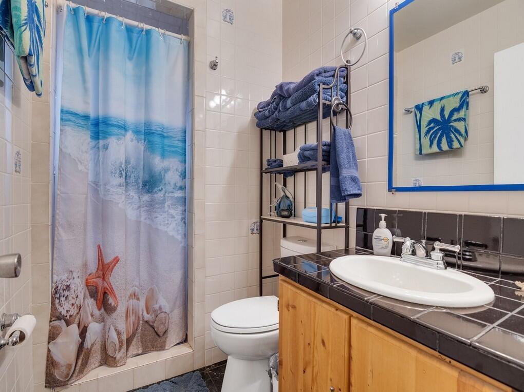 5675 Sunshine Avenue