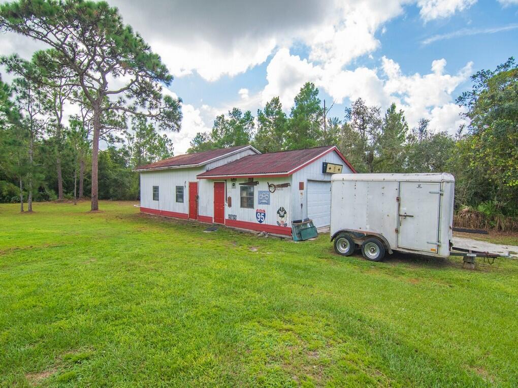 5675 Sunshine Avenue