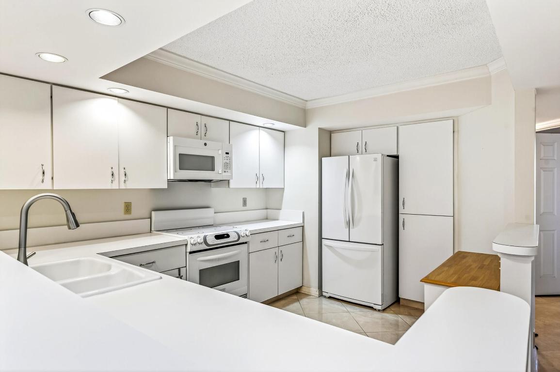 4800 Highway A1a Highway 314