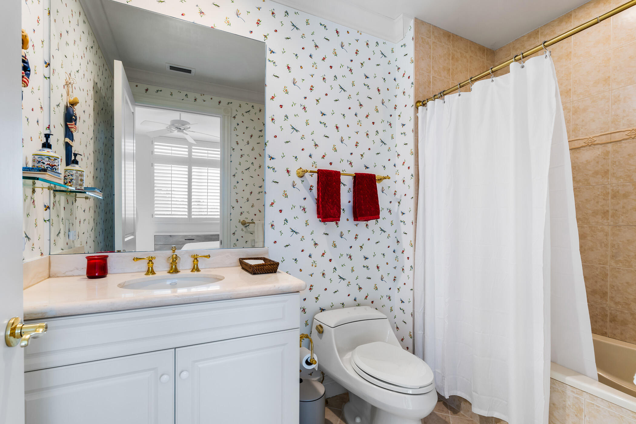 601 N Swim Club Drive 3