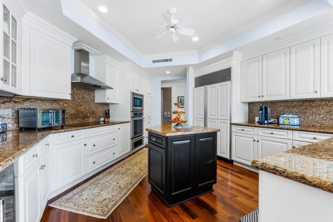 601 N Swim Club Drive 3