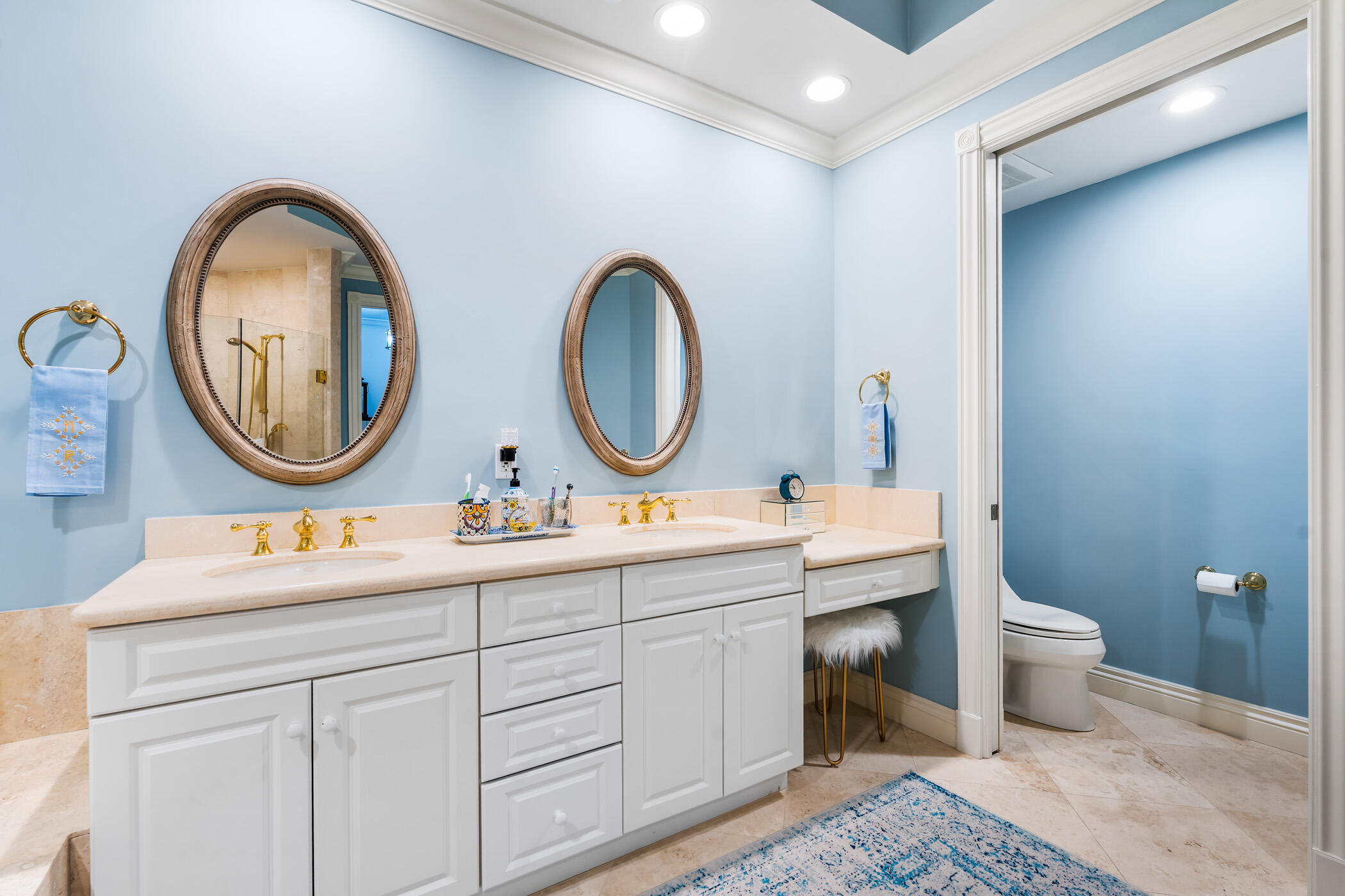 601 N Swim Club Drive 3