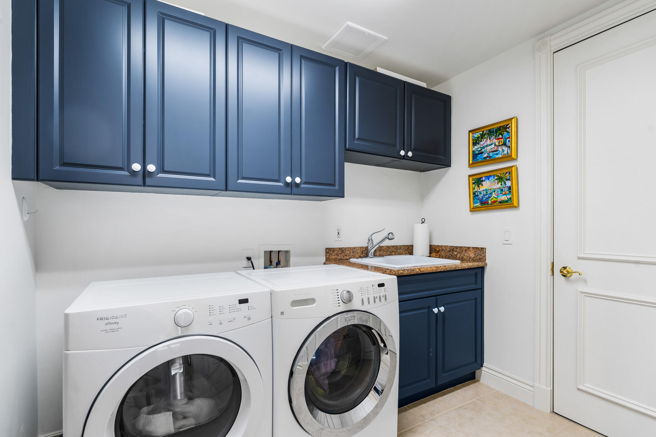 601 N Swim Club Drive 3