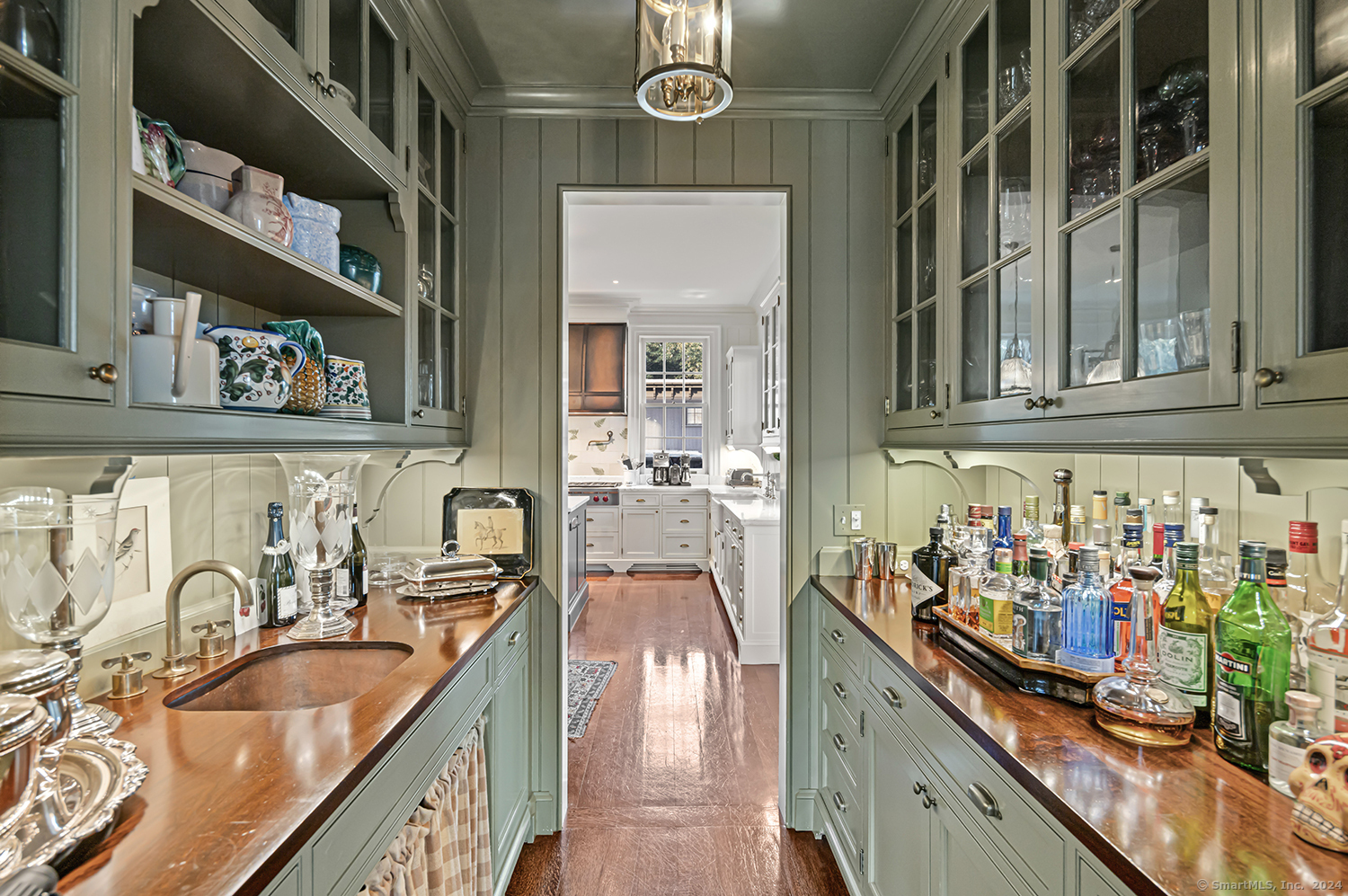 385 Harbor Road