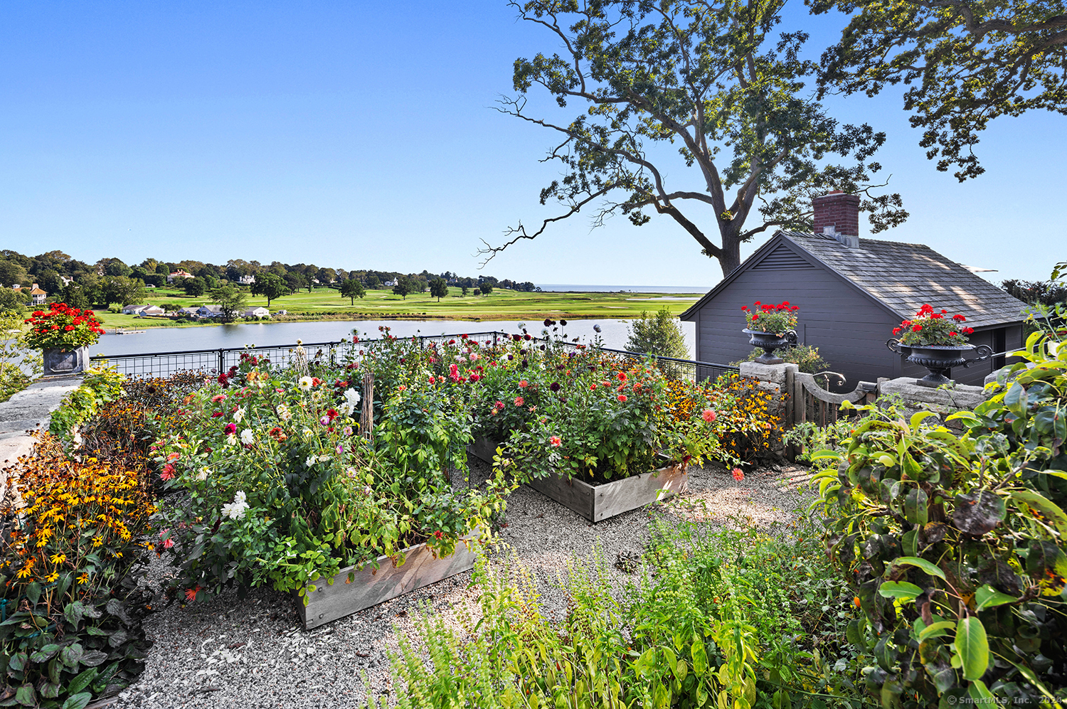 385 Harbor Road