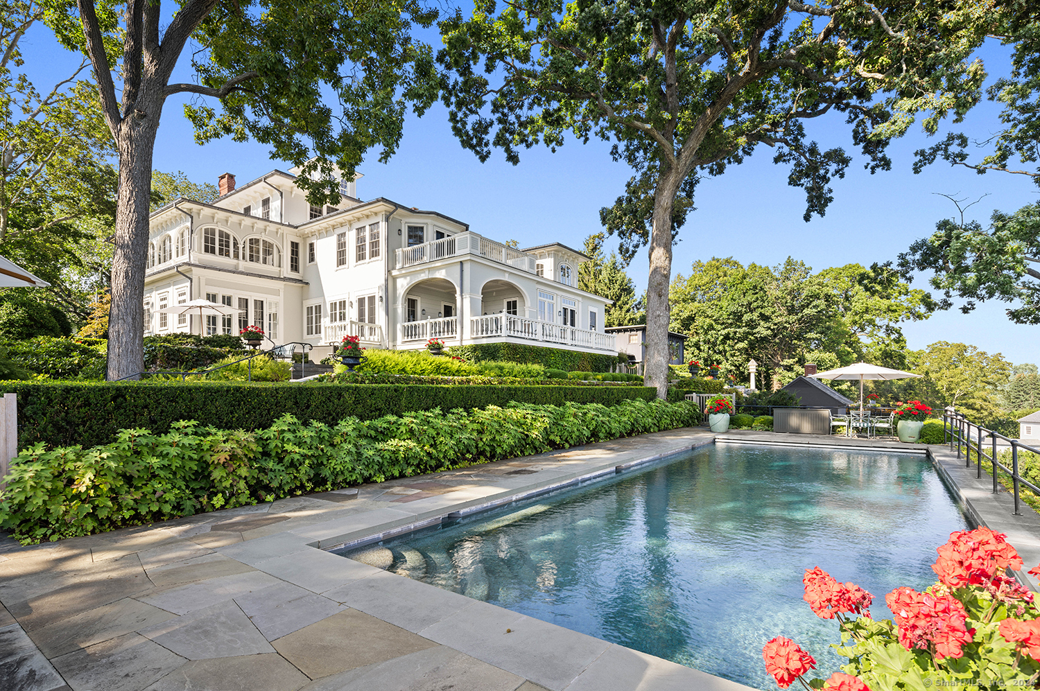 385 Harbor Road