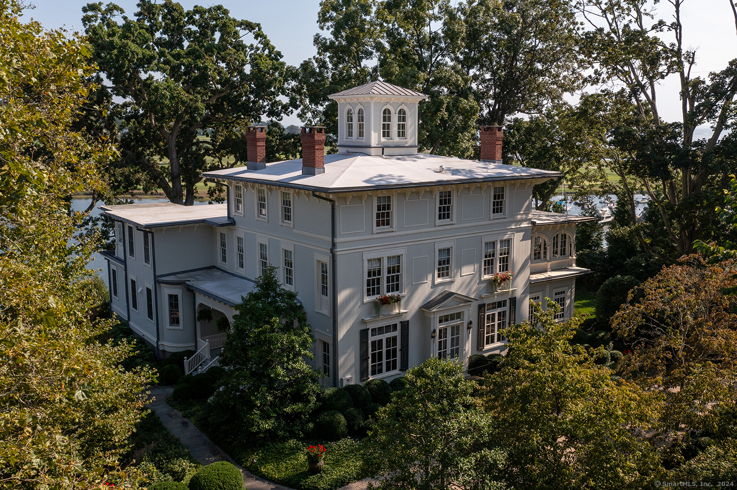 385 Harbor Road
