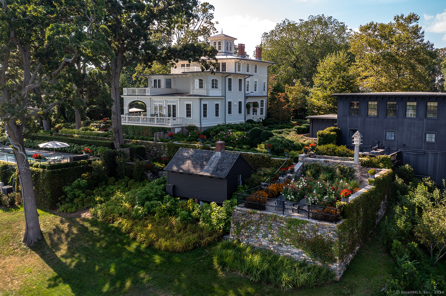 385 Harbor Road