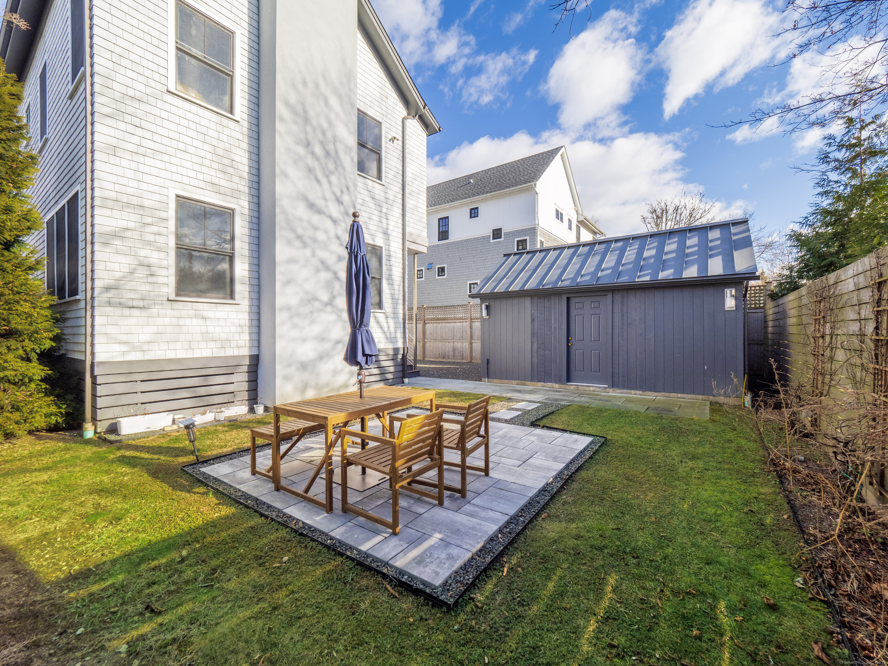27 Fairfield Avenue