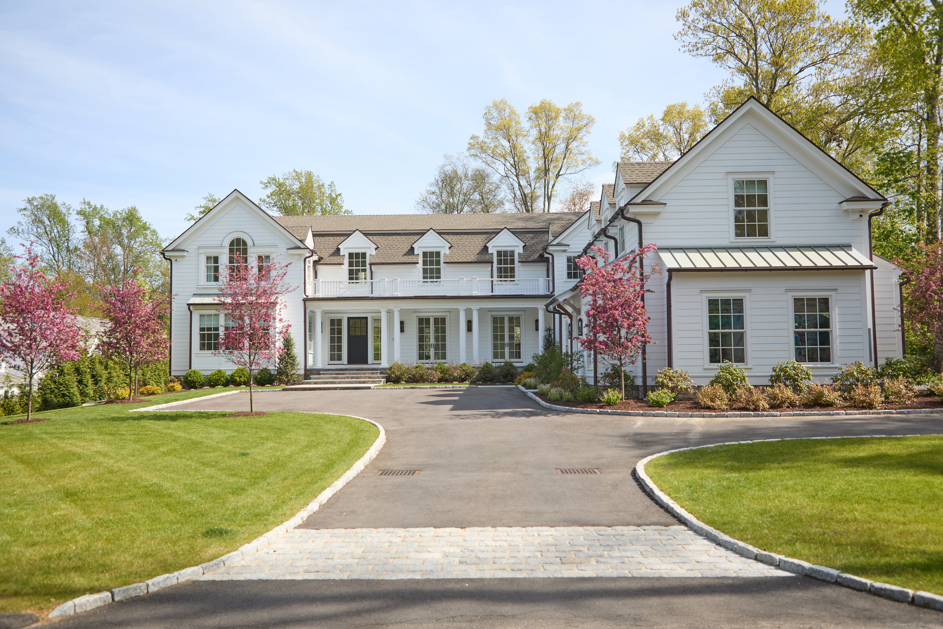 9 Sturges Commons