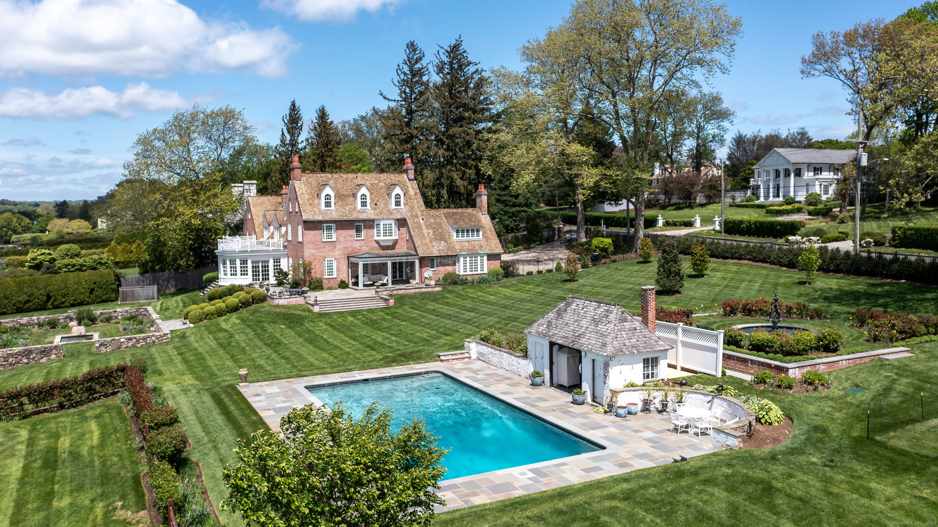 828 Sasco Hill Road