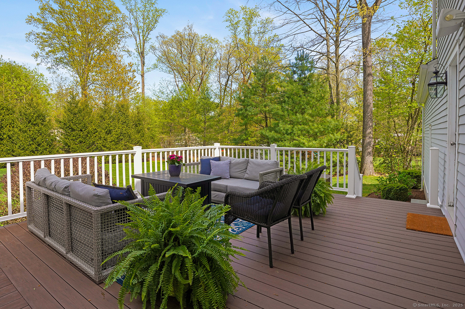 499 Hollydale Road