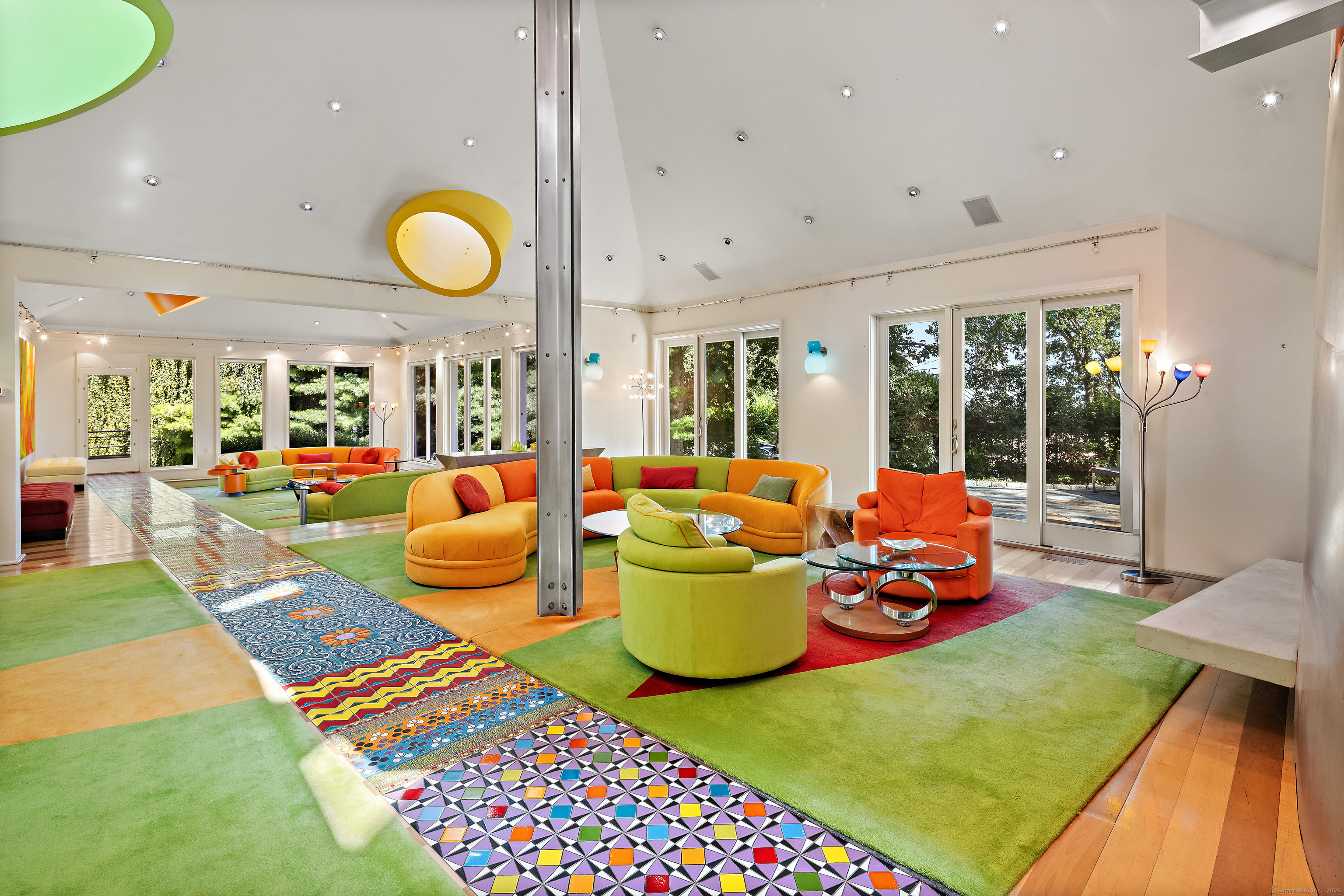 11 Beachside Common