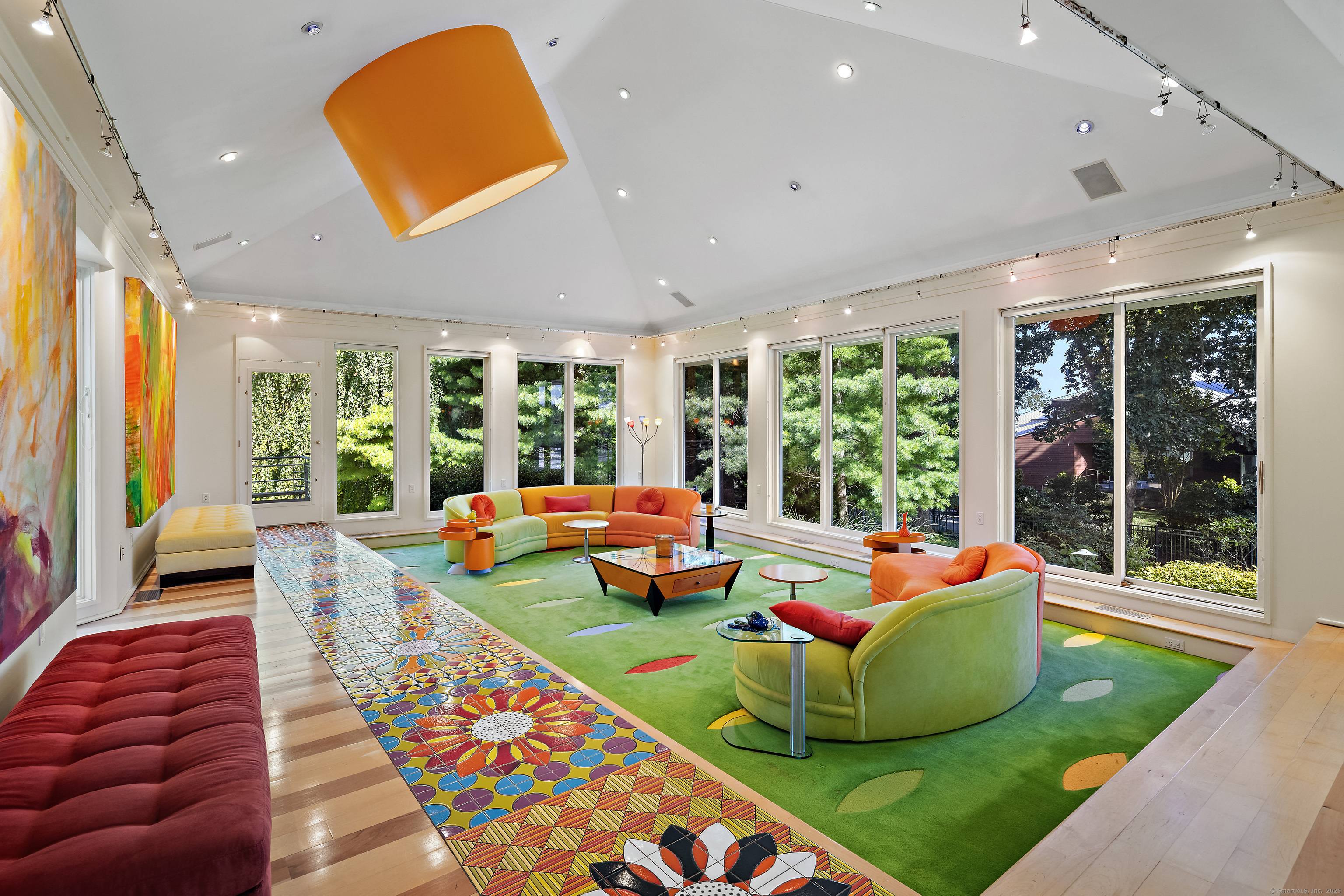 11 Beachside Common