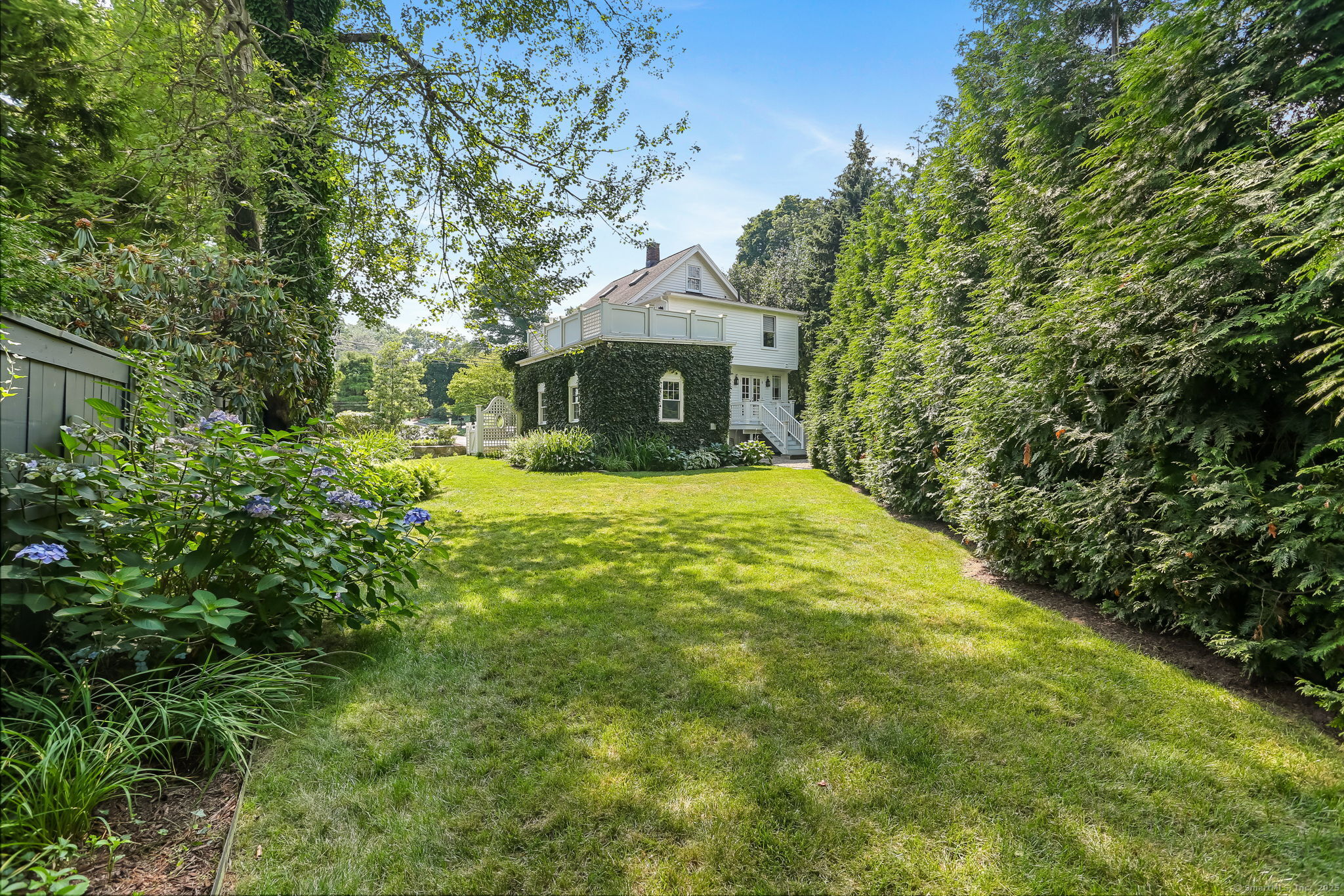 69 River Street