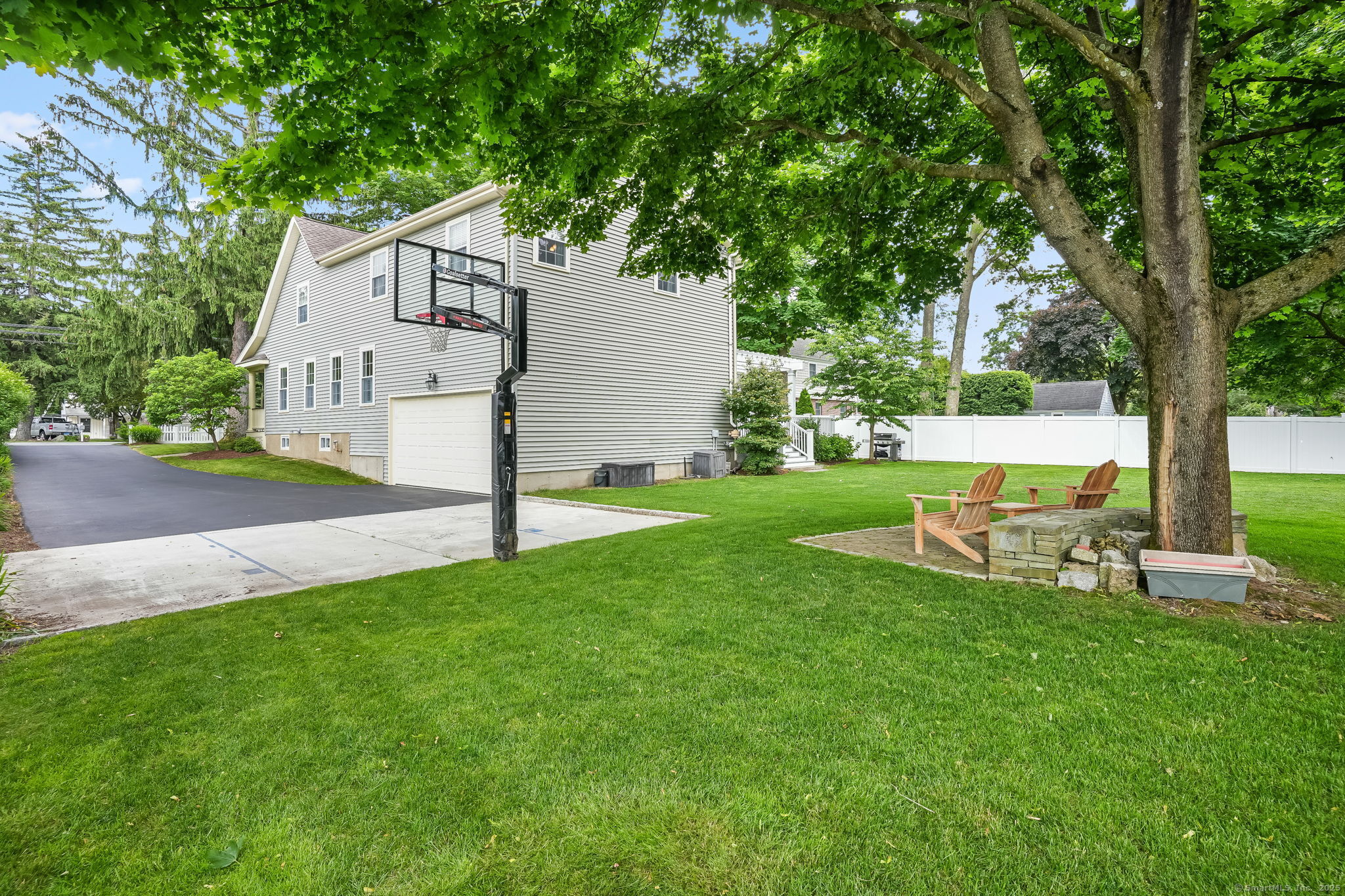 1477 Mill Plain Road
