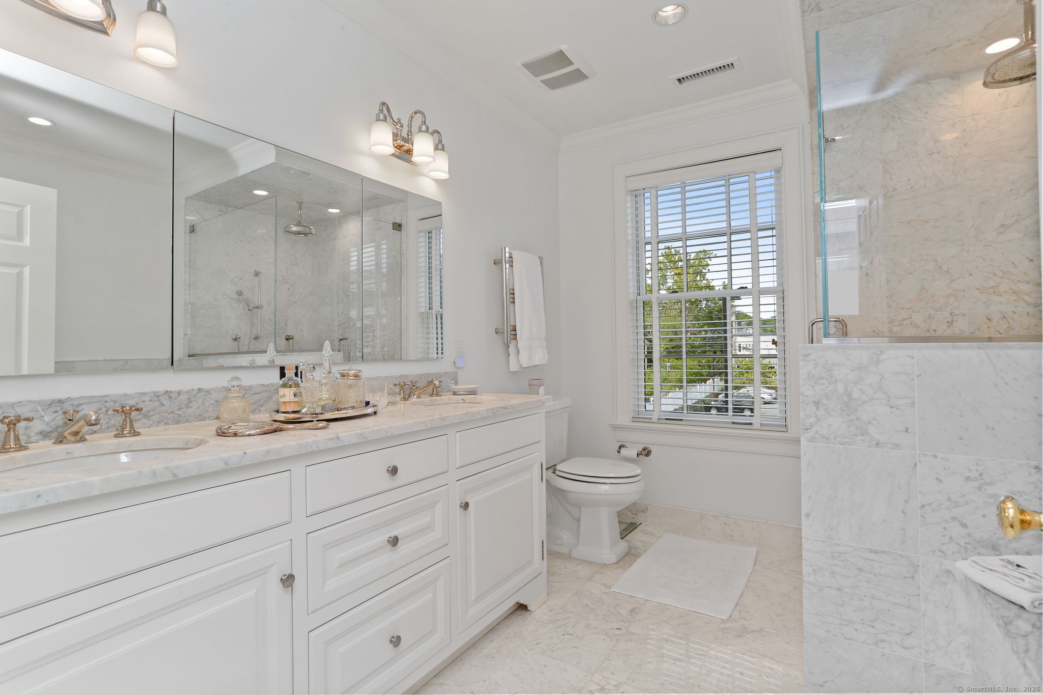 2 Elmwood Drive 2