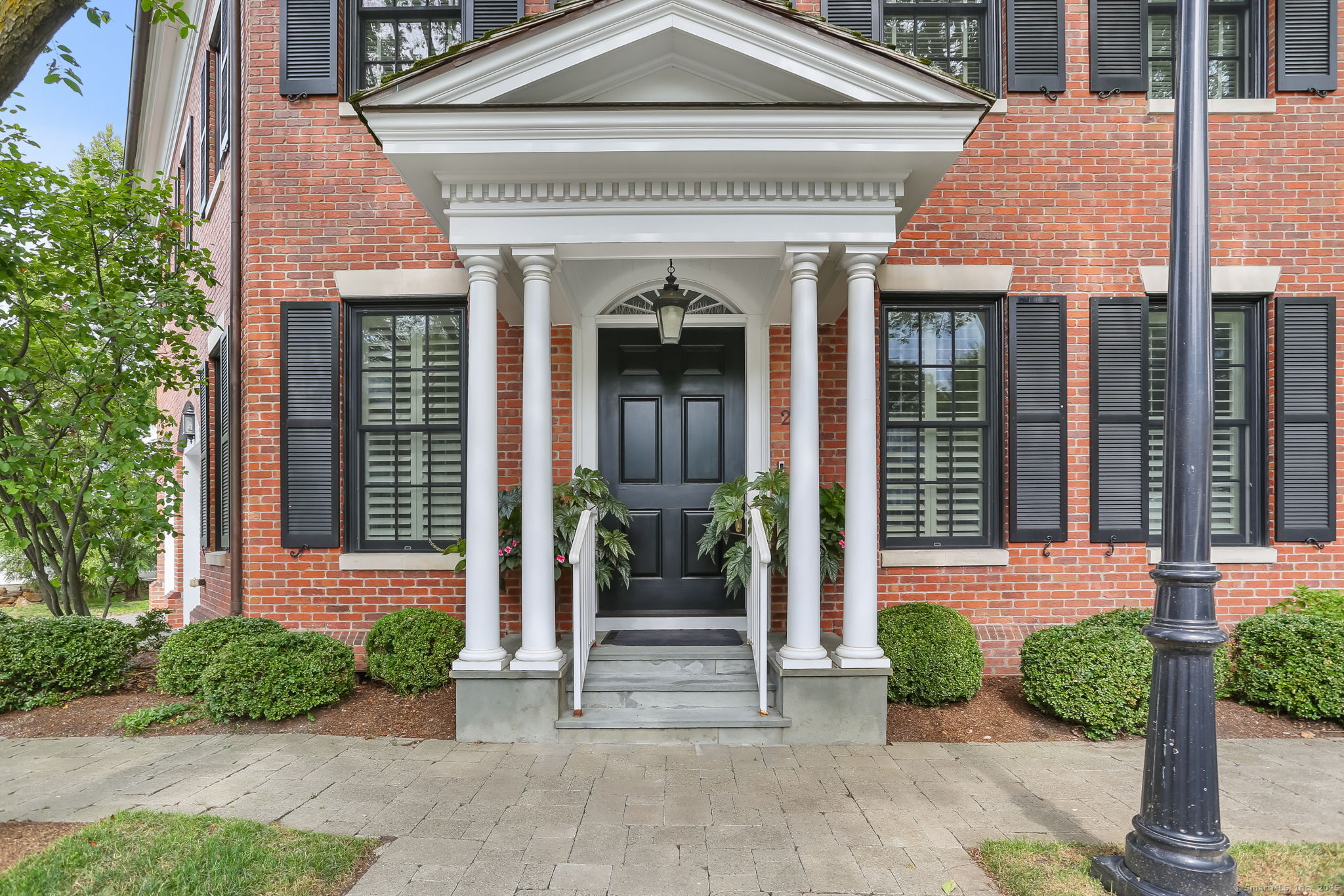 2 Elmwood Drive 2