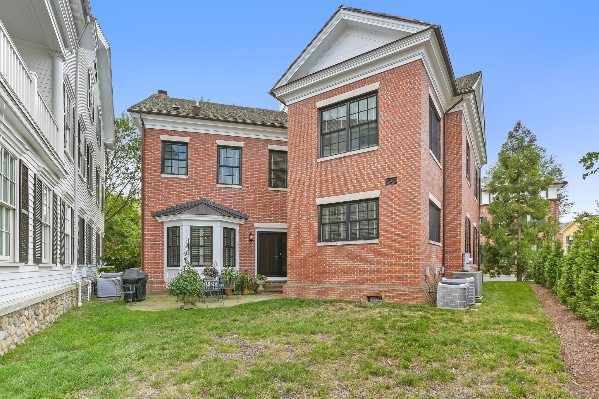 2 Elmwood Drive 2