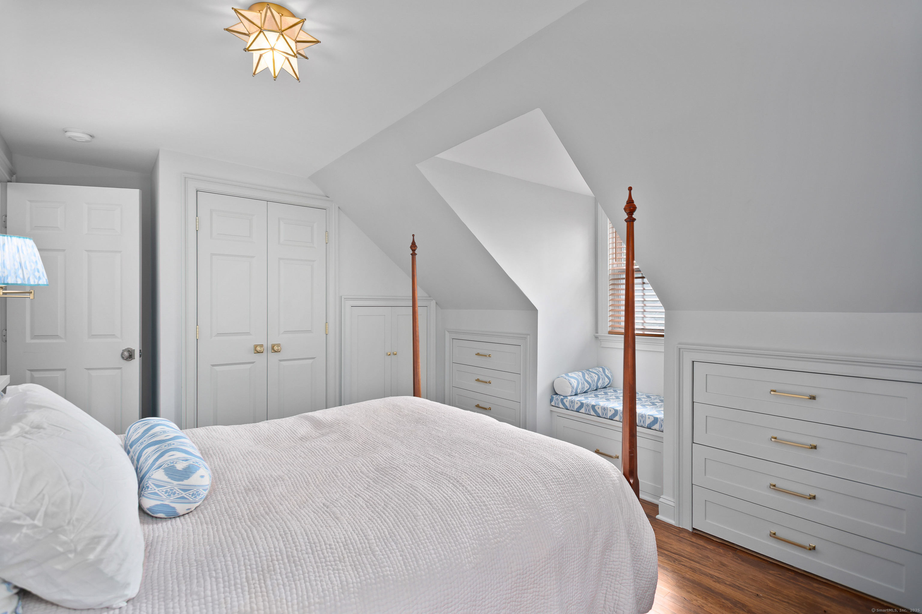 11 Oldfield Drive