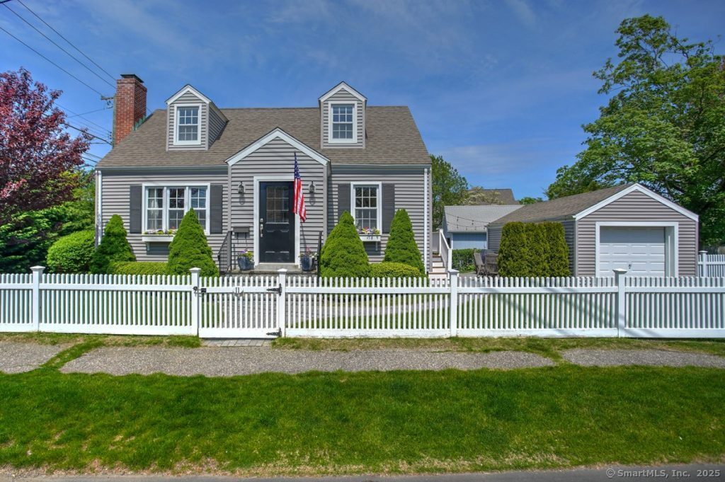 11 Oldfield Drive